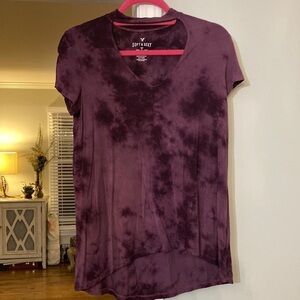 American Eagle small purple key hole shirt